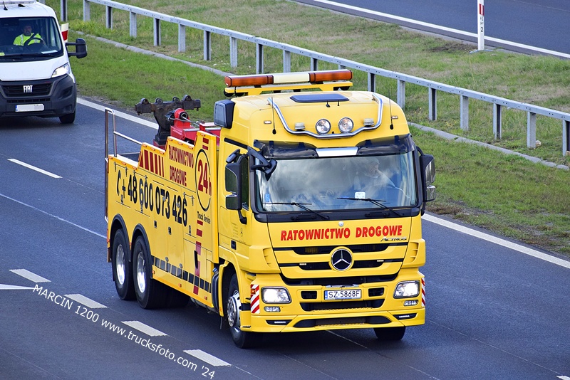 _DSC00011 (2322) HOLOWNIK-crop-RATOWNICTWO DROGOWE - ACTROS MP3.JPG