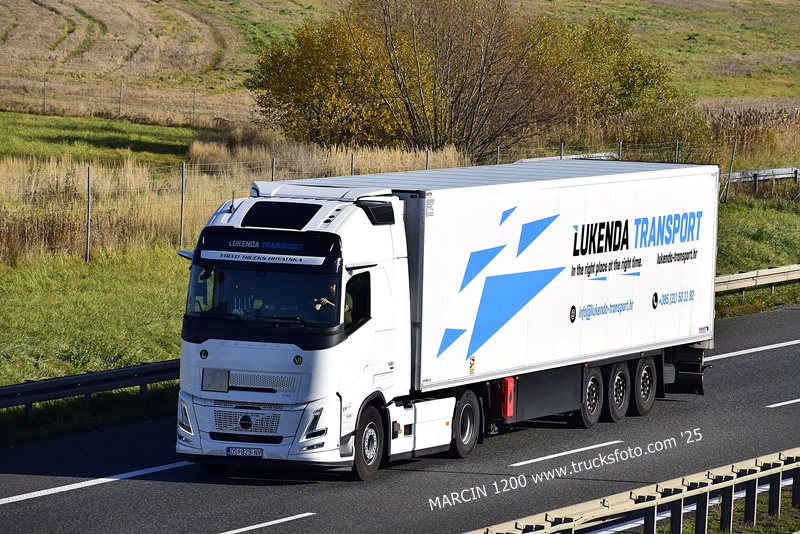 _DSC4101 LUKENDA-crop-VOLVO FH AERO.JPG
