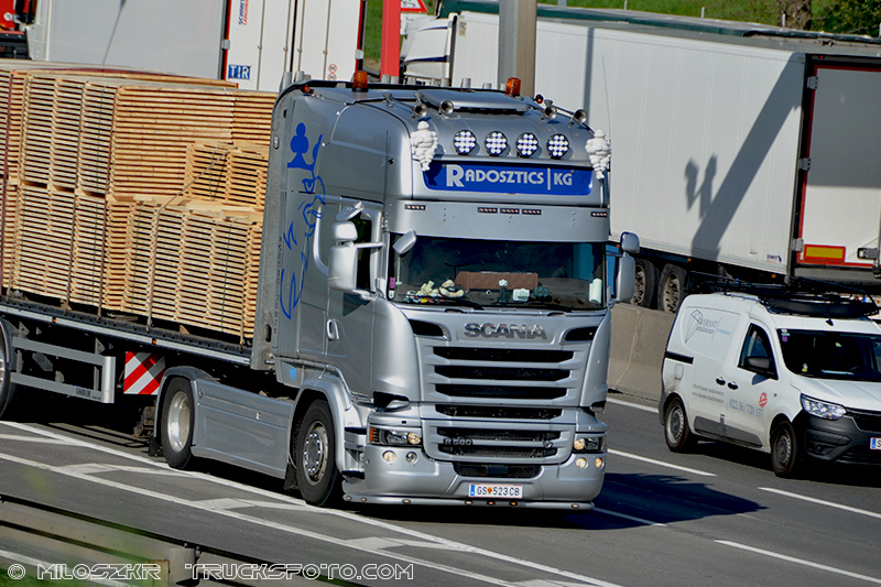 Scania V8 580_Radosztic_3957.JPG