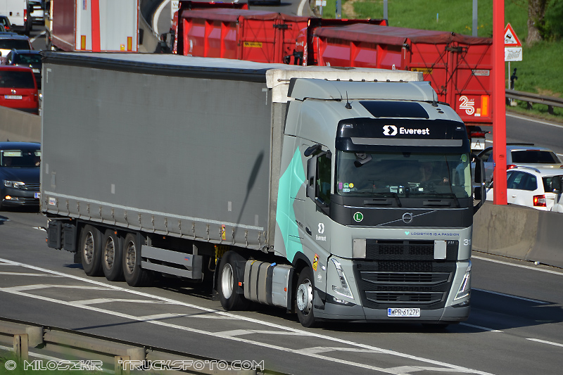Volvo FH5_Everest_3973.JPG