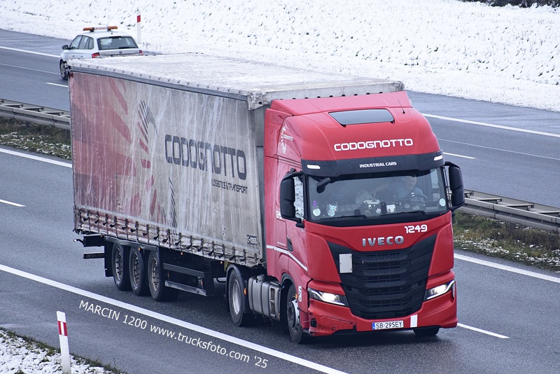 _DSC5859 CODOGNOTTO-crop-IVECO S-WAY.JPG