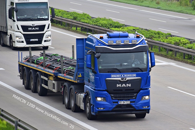 _DSC4101 BRANDT&WANGLER-crop-MAN TGX II.JPG