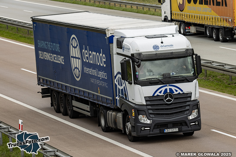 Mercedes-Benz Actros - Delamode.jpg