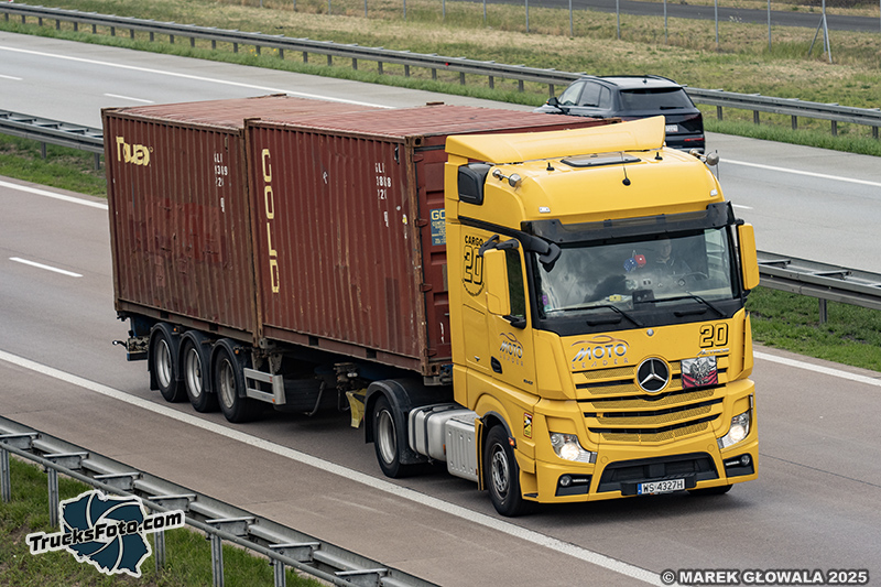 Mercedes-Benz Actros - MotoLeader.jpg