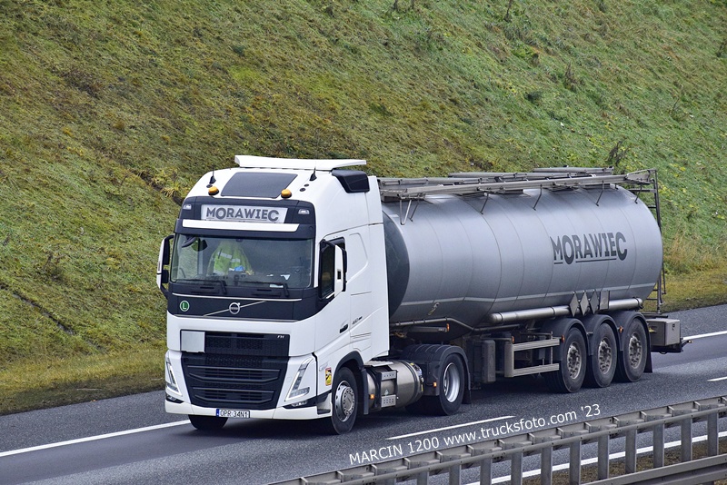 _DSC8642 MORAWIEC-crop-VOLVO FH5.JPG