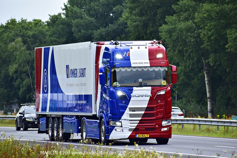 _DSC0897 JONKER&SCHUT-SCANIA S530 V8.JPG