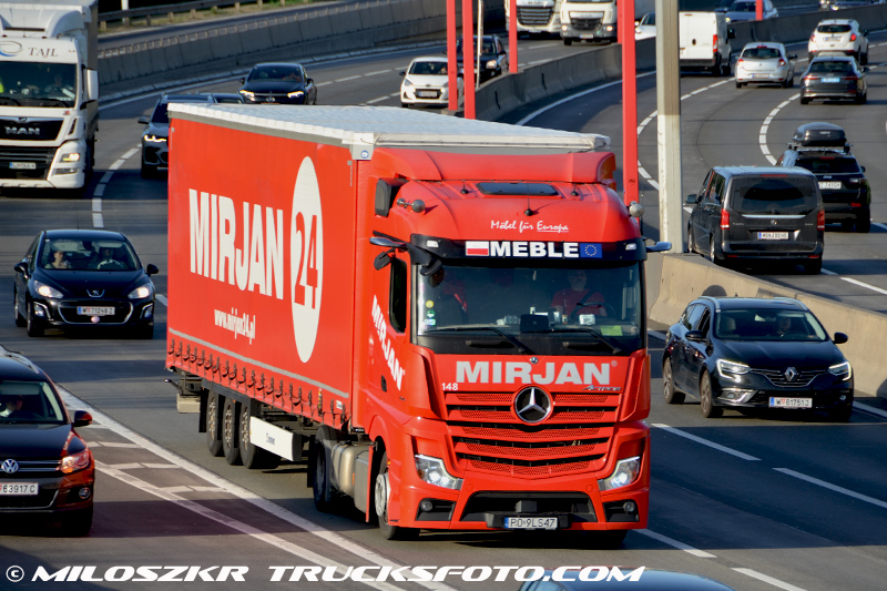 Mercedes-Benz Actros MP5_Mirjan_4914.JPG