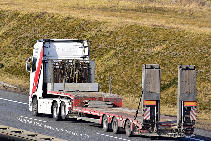 _DSC1565 TOTEN-crop-SCANIA S770 V8.JPG