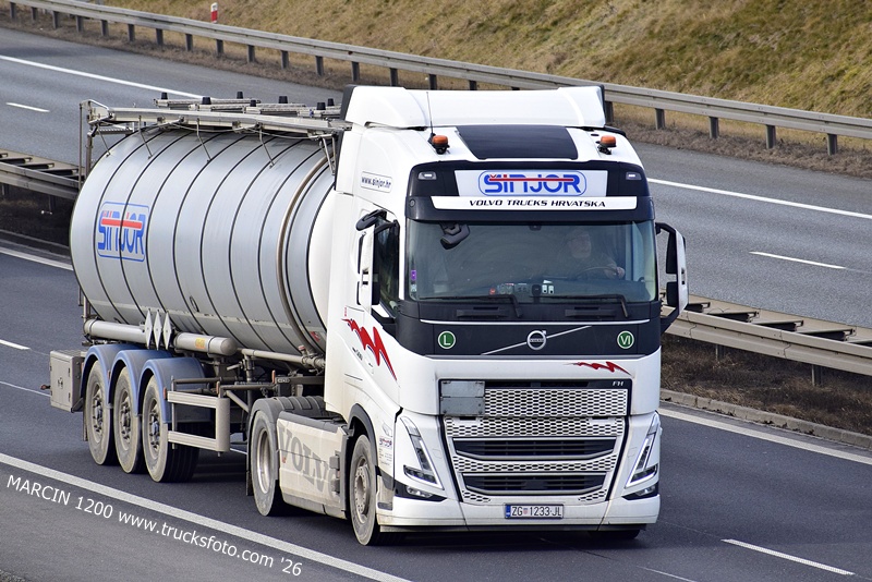 _DSC1681 Sinjor-crop-VOLVO FH5.JPG
