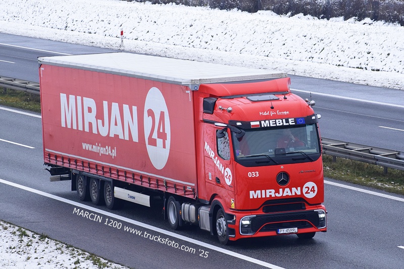 _DSC5959 MIRJAN-crop-ActrosL ProCabin.JPG