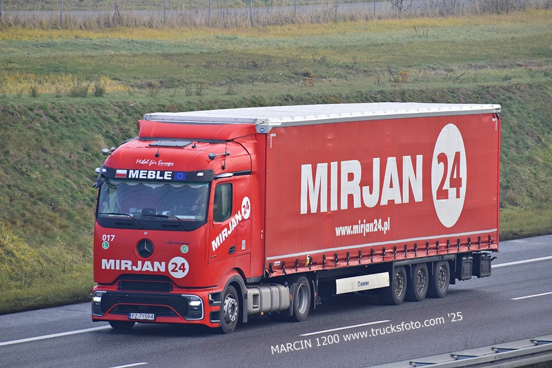 _DSC6741 MIRJAN-crop-ActrosL ProCabin.JPG