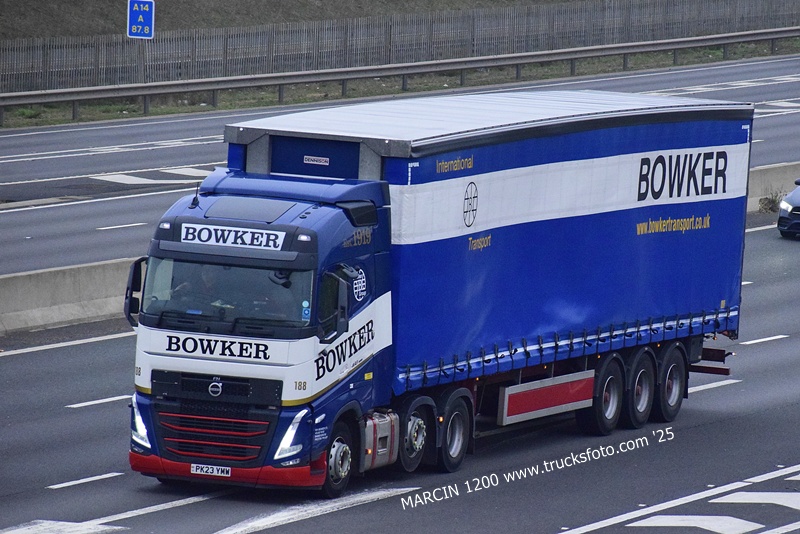 _DSC9949 BOWKER-crop-VOLVO FH5.JPG
