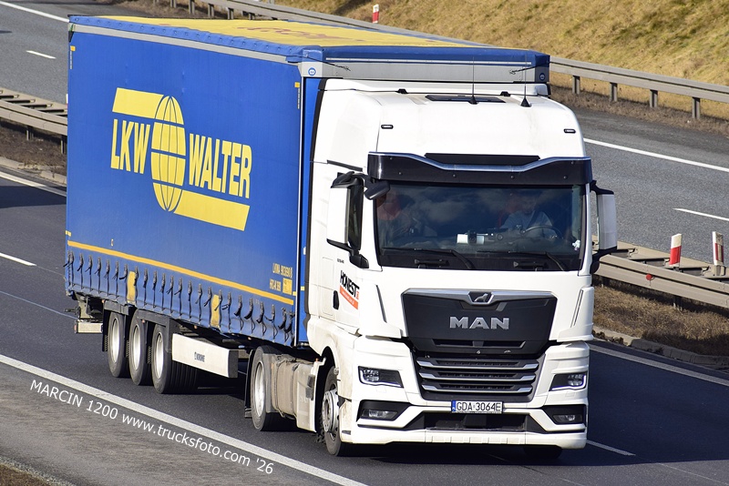 _DSC1475 HONEST-crop-MAN TGX II.JPG