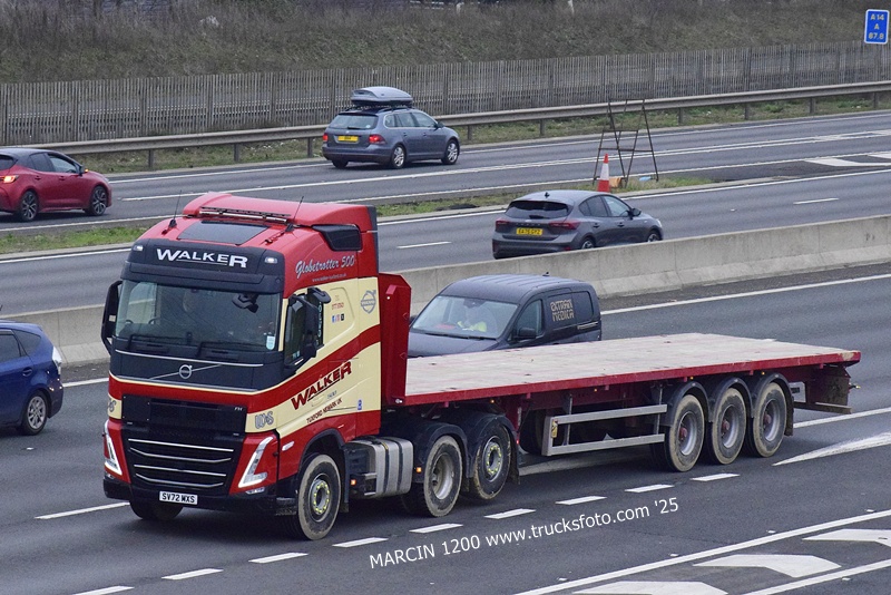 _DSC0410 WALKER-crop-VOLVO FH5.JPG