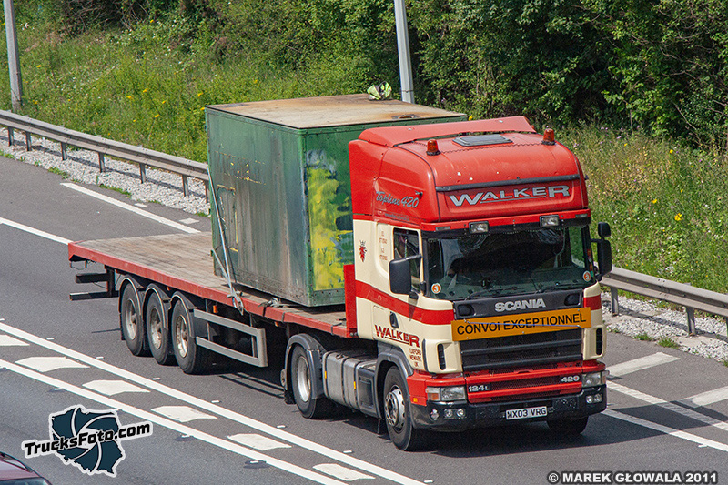 Scania 124L 420 - Walker.jpg