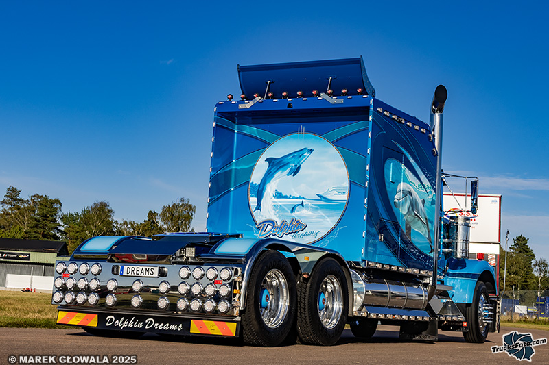 Kenworth W900 Molanders.jpg