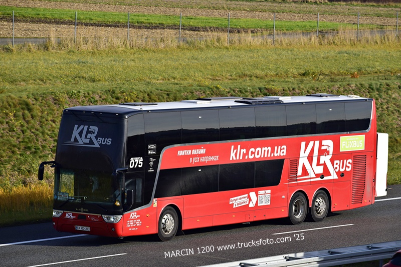 _DSC4443 VAN HOOL-crop-Van Hool TDX27 Astromega KLR Bus.JPG