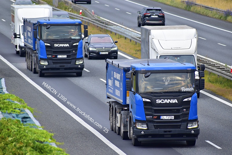 MAŃKA-crop-Scania 560R XT.JPG