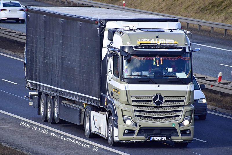 _DSC1456 LUDWIG ALMER-crop-ACTROS MP5.JPG
