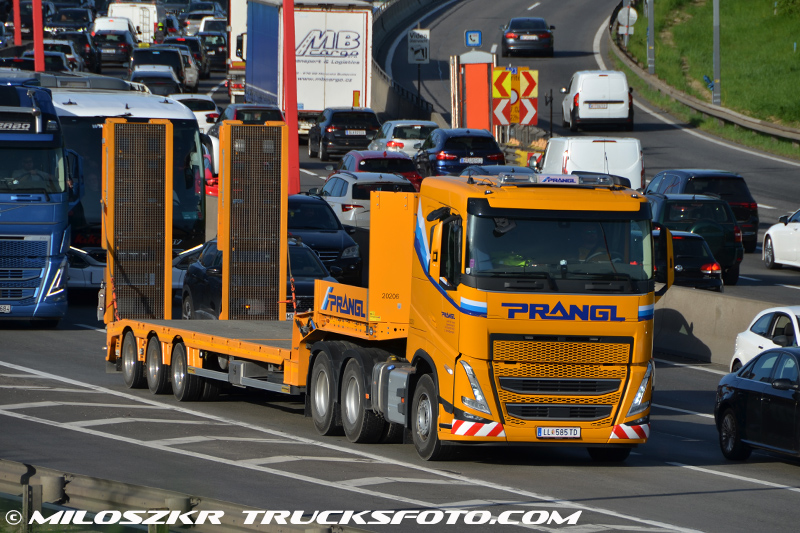 Volvo FH5_Prangl_4832.JPG