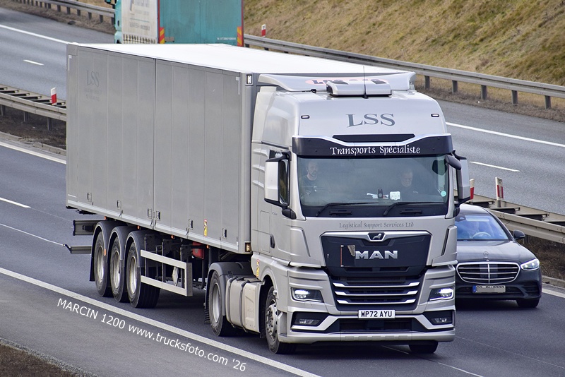 _DSC1711 LSS-crop-MAN TGX II-EKERI.JPG