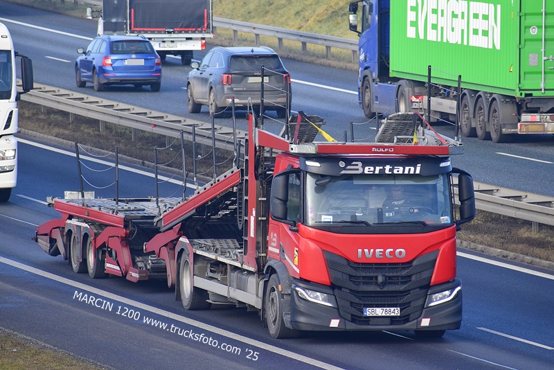 _DSC8567 BERTANI-crop-IVECO S-WAY.JPG