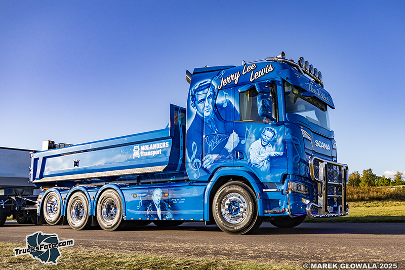 Scania R590 Molanders.jpg