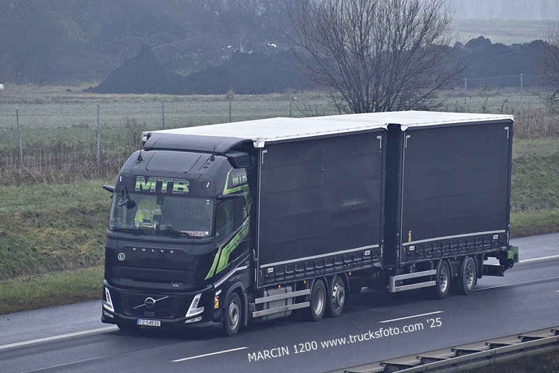 _DSC6515 MTB-crop-VOLVO FH AERO.JPG
