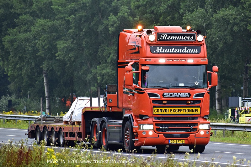 _DSC9658 REMMERS MUNTENDAM-crop-SCANIA R580 V8.JPG