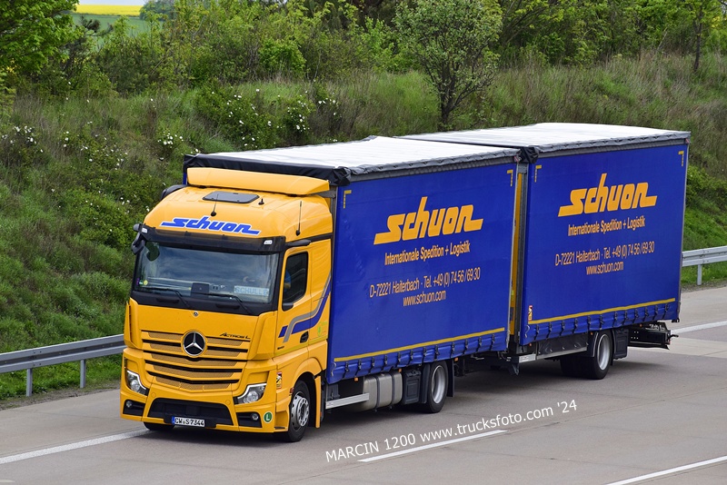 _DSC1891 SCHUON-crop-ActrosL MP5.JPG