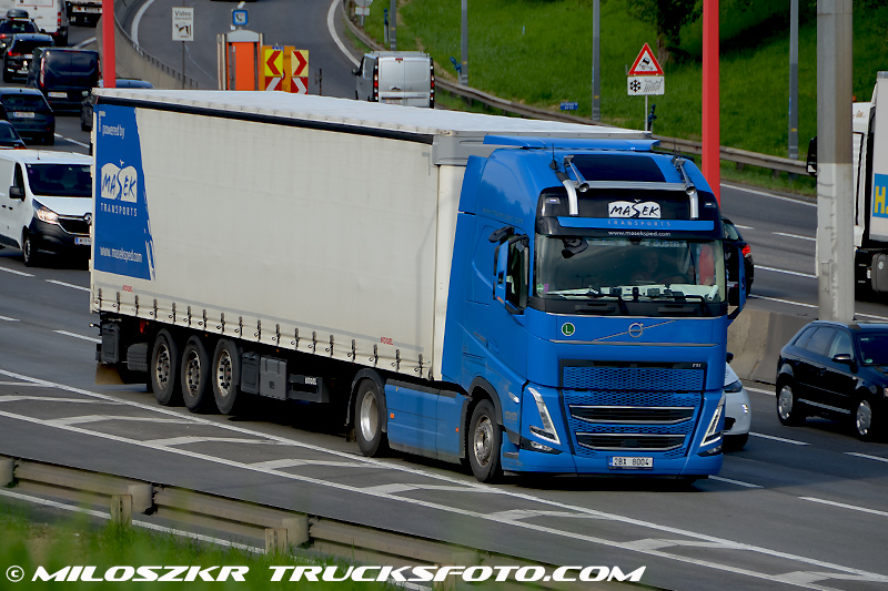 Volvo FH5_Masek_4929.JPG