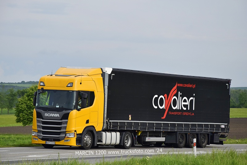 _DSC3039 CAVALIERI-crop-SCANIA R NG.JPG