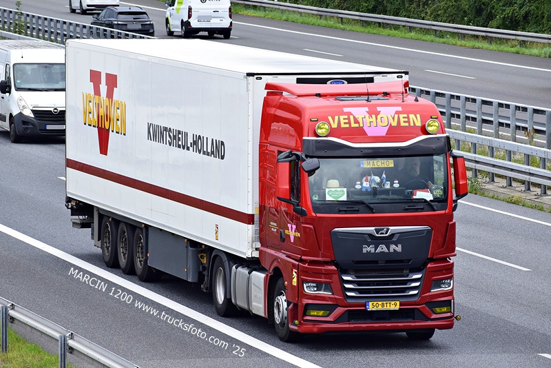 _DSC7906 VELTHOVEN-crop-MAN TGX II.JPG
