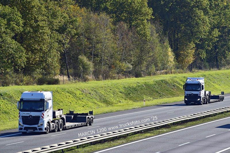 _DSC3704 PK-BAU-crop-ACTROS.JPG