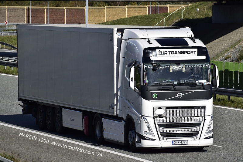 _DSC00011 (2367) ŻUR TRANSPORT-crop-VOLVO FH5.JPG
