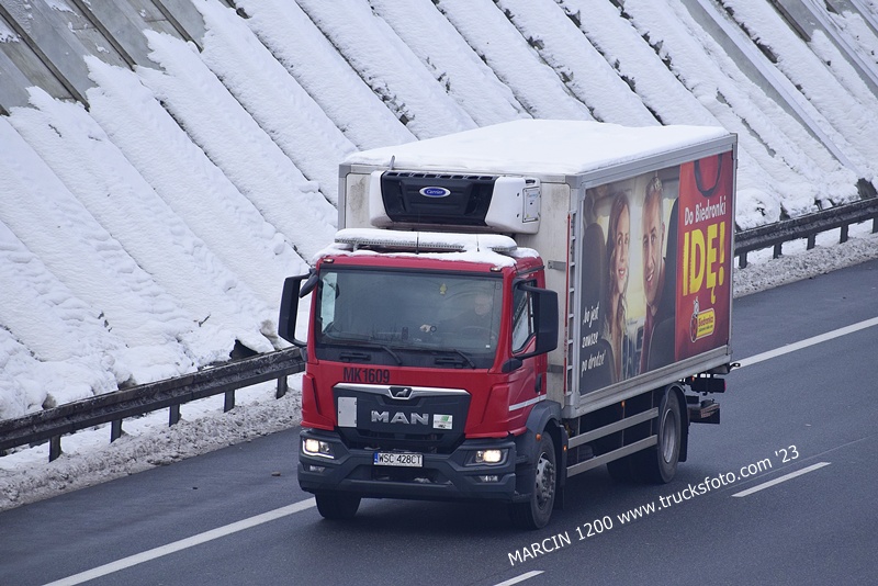 _DSC8481 BIEDRONKA-crop-MAN TGM II.JPG