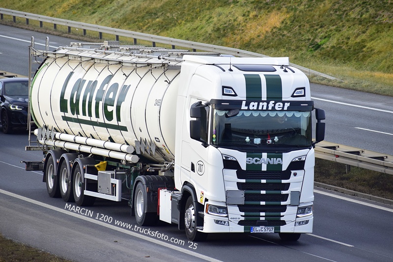 _DSC8123 LANFER-crop-SCANIA S460.JPG