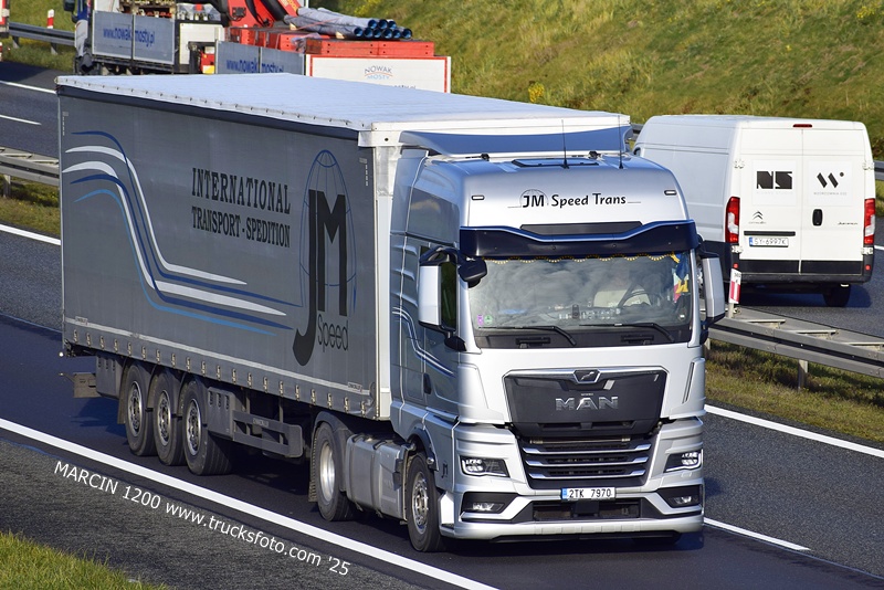 _DSC4893 JM SPEED TRANS-crop-MAN TGX II.JPG