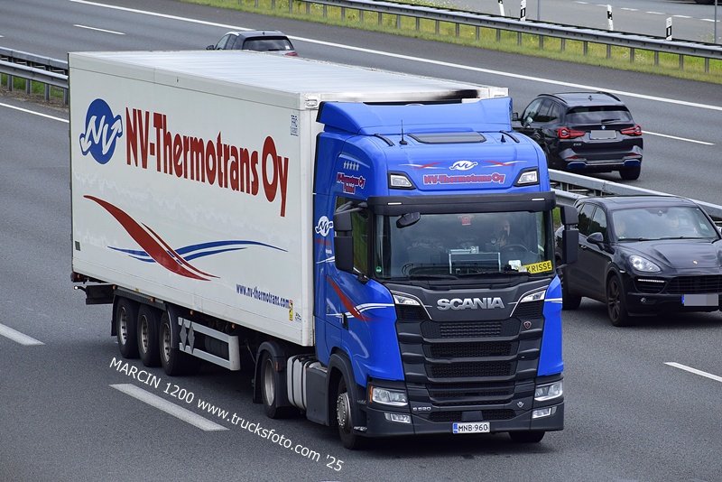_DSC9298 NV-Thermotrans-crop-SCANIA S520 V8.JPG