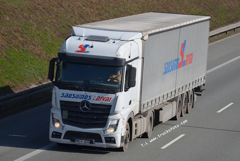 sausumos laivai 1.JPG