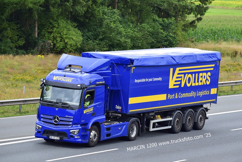 _DSC9063 VOLLERS-crop-ACTROS.JPG