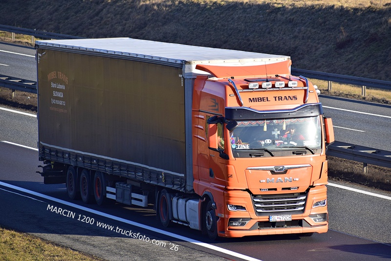 _DSC2368 MIBEL TRANS-crop-MAN TGX II.JPG