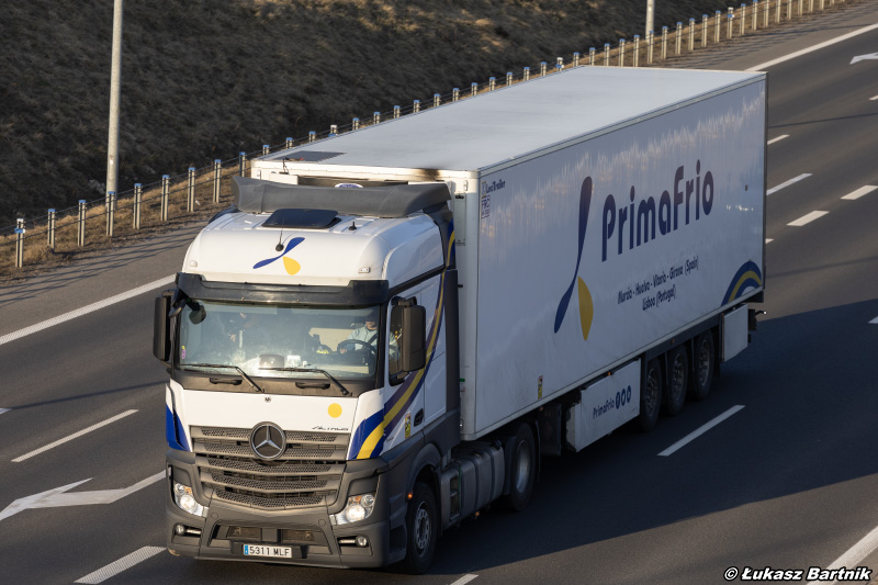 Actros Prima Frio 2.jpg