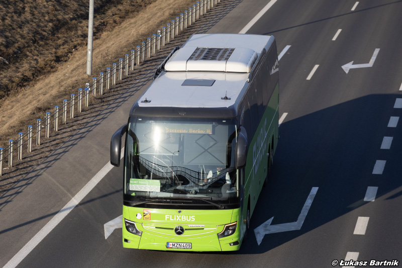 Mercedes-Benz Flixbus.jpg