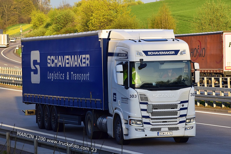 _DSC2533 SCHAVEMAKER-crop-SCANIA R NG.JPG