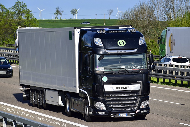 _DSC2416 GALI GROUP-crop-DAF XF 106 II.JPG