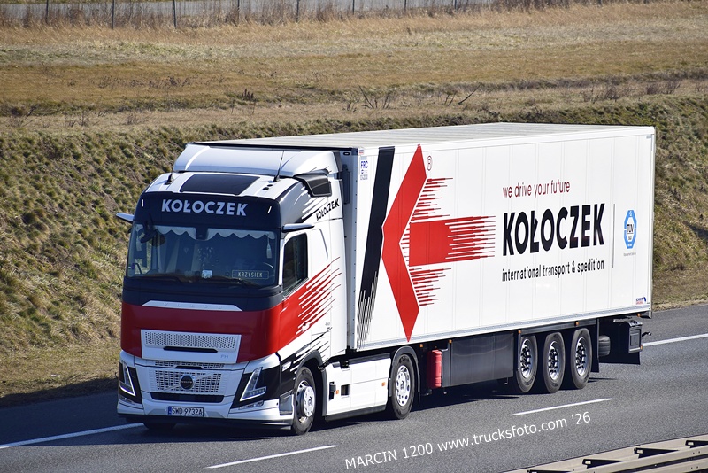 _DSC2931 KOŁOCZEK-crop-VOLVO FH AERO.JPG