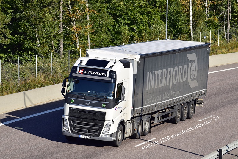 _DSC0174-crop-Autovesta-VOLVO FH4.JPG