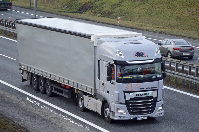 _DSC3972 4PARTNERS-crop-DAF XF 106 II.JPG