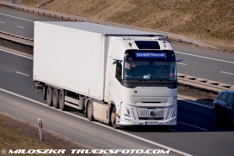 Volvo FH Aero_Overtrans_6470.JPG